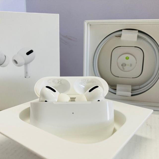 Apple AirPods Pro 2021年モデル 未使用品 MLWK3J/A