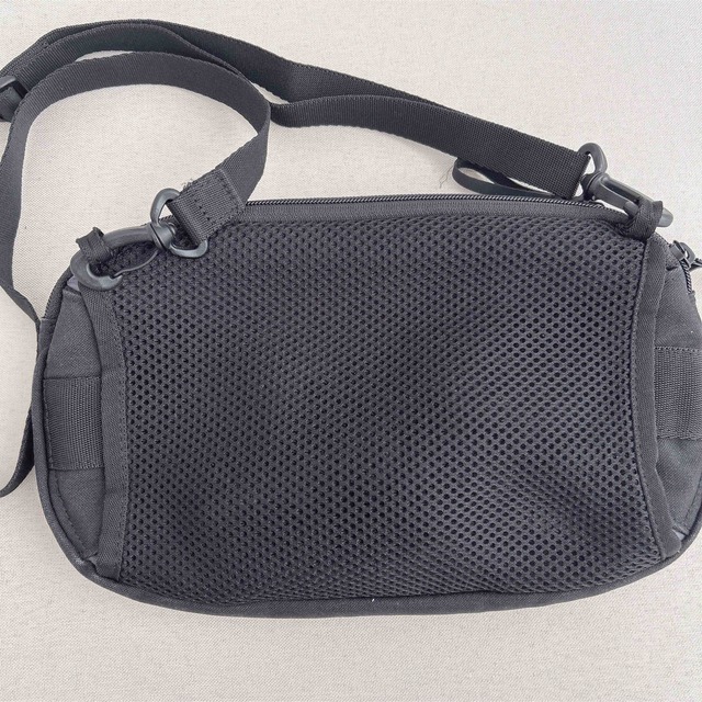 UNIQLO(ユニクロ)のユニクロ ウエストバッグ ブラック メンズのバッグ(ボディーバッグ)の商品写真