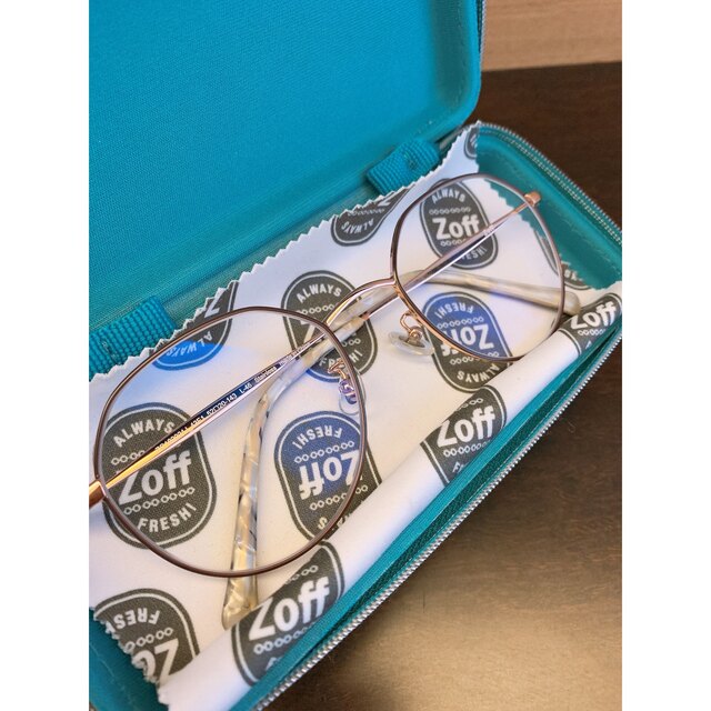 Zoff(ゾフ)のzoff クラシック 眼鏡 ブルーライトuvカット 伊達メガネ クリアサングラス レディースのファッション小物(サングラス/メガネ)の商品写真