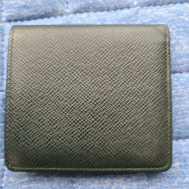 LOUIS VUITTON(ルイ ヴィトン) タイガ 二つ折り財布 LOUIS VUITTON(ルイ ヴィトン) タイガ 二つ折り財布