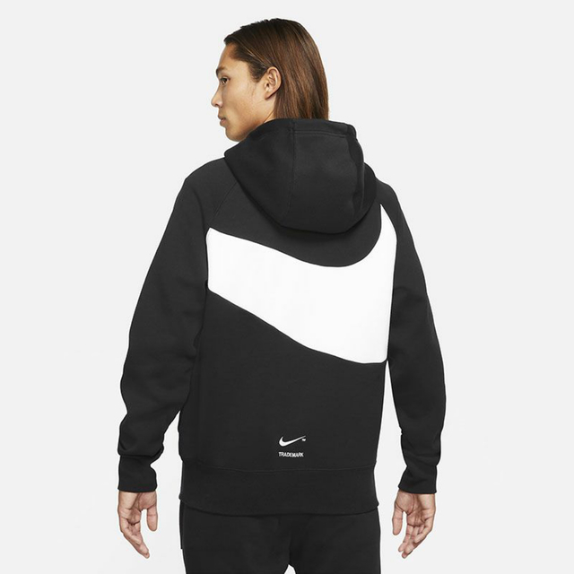 NIKE(ナイキ)のNIKE ビッグスウォッシュ×テックフリース　ナイキ スウッシュ テックフリース メンズのトップス(スウェット)の商品写真