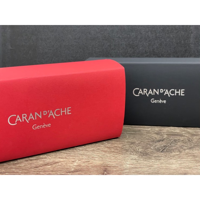 CARAN d'ACHE(カランダッシュ)のカランダッシュペン インテリア/住まい/日用品の文房具(ペン/マーカー)の商品写真