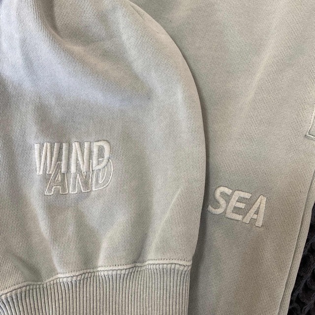 WIND AND SEA(ウィンダンシー)のウィンダンシー　WDS ピグメント　ダイ　ウォッシュ　スウェットパンツ　XL メンズのパンツ(その他)の商品写真