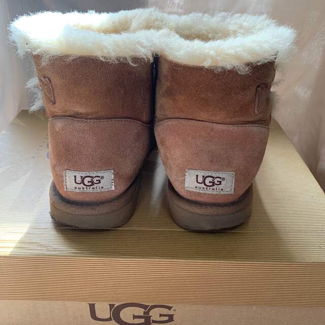 ムートンブーツ　UGG 2