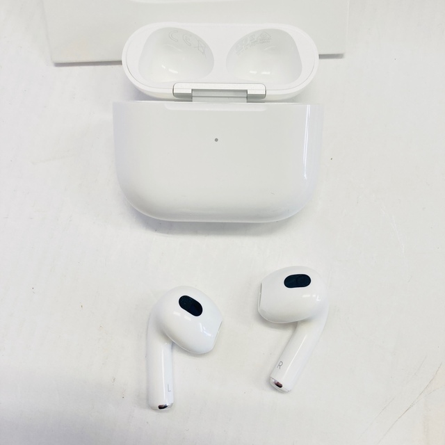 アップル AirPods 第3世代 MME73J/A Apple 美しい 8568円 www.gold-and