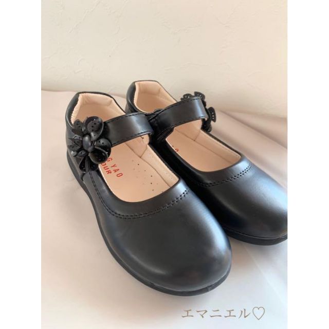 【21.5㎝】黒　フォーマル靴　フェイクレザー　キッズシューズ キッズ/ベビー/マタニティのキッズ靴/シューズ(15cm~)(フォーマルシューズ)の商品写真