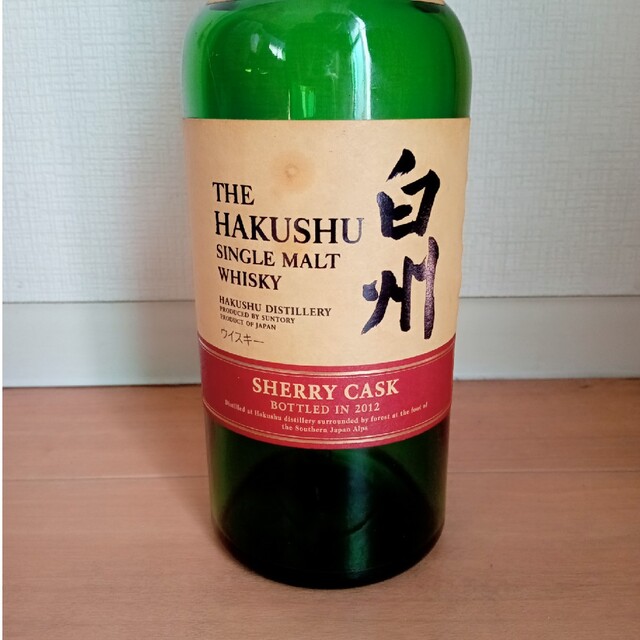 サントリー(サントリー)の白州シェリーカスク2012　700ml 空瓶 食品/飲料/酒の酒(ウイスキー)の商品写真