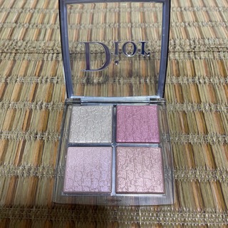 ディオール(Dior)のディオール　バックステージ　フェイスグロウパレット04値引き(フェイスカラー)