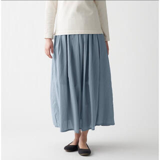 ムジルシリョウヒン(MUJI (無印良品))の無印良品　洗いざらし強撚ギャザースカート(ロングスカート)