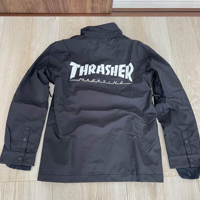 THRASHER(スラッシャー)のスラッシャー thirather スノボウェア ブラック スポーツ/アウトドアのスノーボード(ウエア/装備)の商品写真