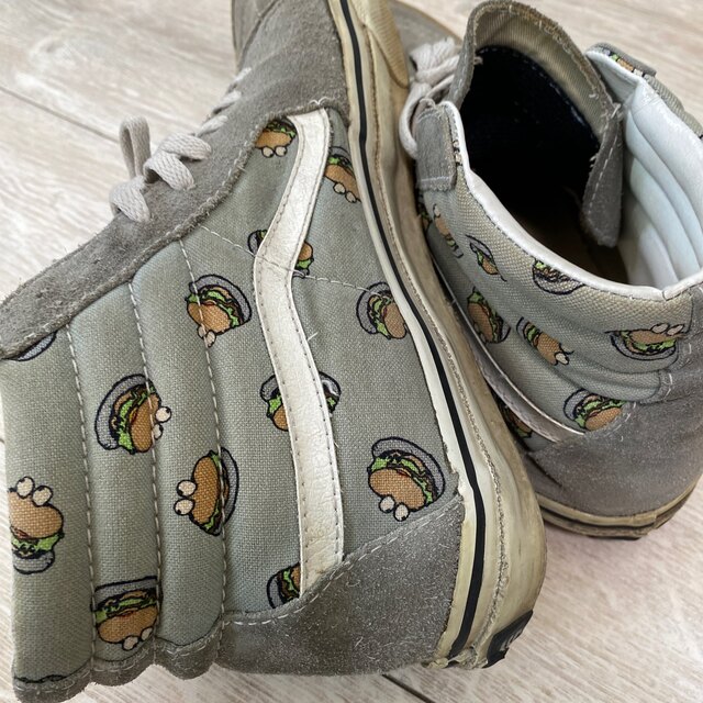 UNDERCOVER(アンダーカバー)のアンダーカバーハンバーガー柄vansシューズスニーカー メンズの靴/シューズ(スニーカー)の商品写真