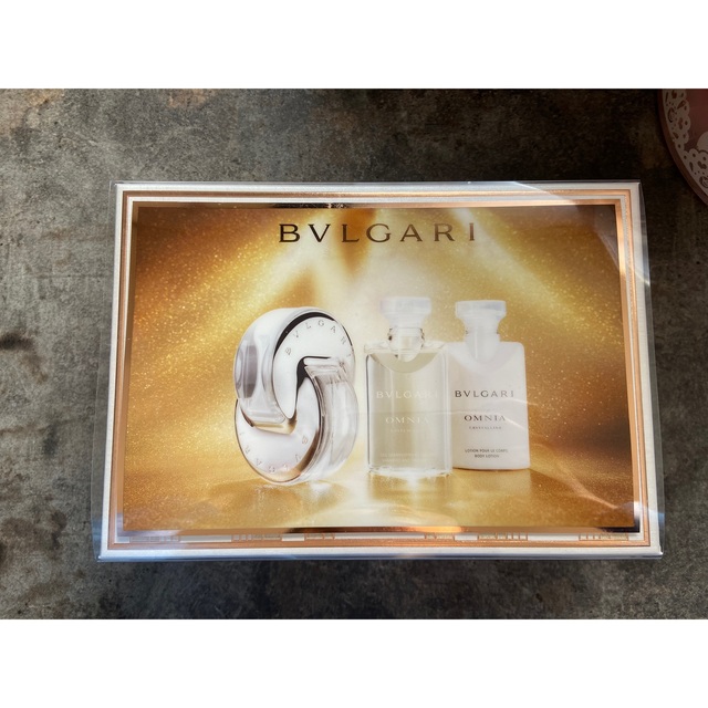 BVLGARI(ブルガリ)の新品未使用BVLGARI オムニア　クリスタリンキット コスメ/美容の香水(香水(女性用))の商品写真