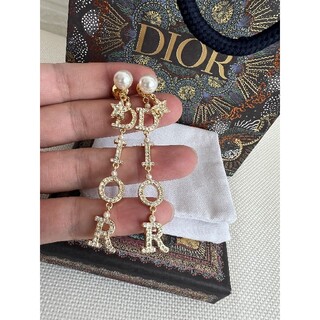 Christian Dior - ディオールピアス 再お値下げ！！の通販 by よんよん 