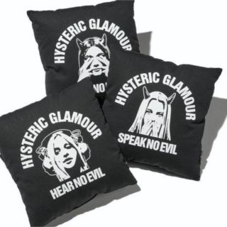 ヒステリックグラマー(HYSTERIC GLAMOUR)の最新ノベルティクッション(クッション)