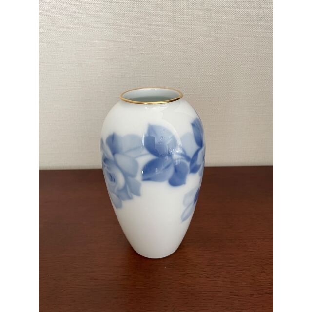 大倉陶園 ブルーローズ 8011 花瓶 15cm 大倉陶園 ブルーローズ 8011 花瓶 15cm