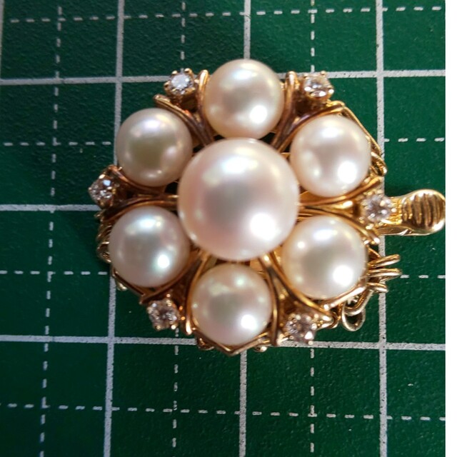 MIKIMOTO K14 アコヤ真珠、ダイヤ付き 8連用 クラスプ ハンドメイドの素材/材料(各種パーツ)の商品写真