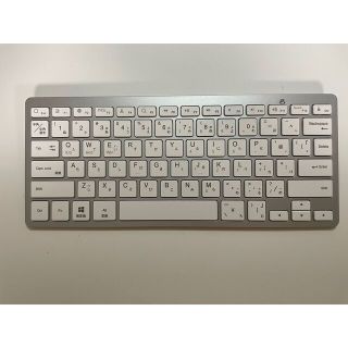 スリーコインズ(3COINS)の【値下げしました】キーボード　ほぼ新品　3COINS KP-003(PC周辺機器)