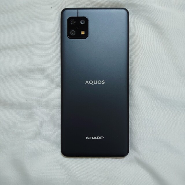 AQUOS(アクオス)のSHARP　シャープAQUOS SENSE6 4GB/64GB スマホ/家電/カメラのスマートフォン/携帯電話(スマートフォン本体)の商品写真