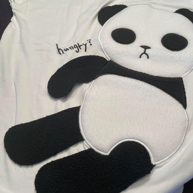 大人気‼︎ パンダTシャツ  X Lサイズ プチ仮装　オーバーサイズ　萌え　韓国 レディースのトップス(Tシャツ(半袖/袖なし))の商品写真