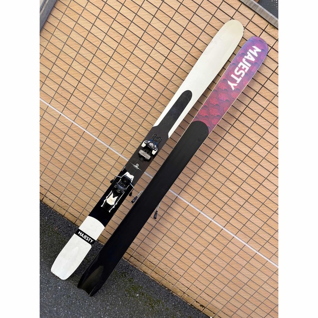 MAJESTY HYPERNAUT 120 186cm+ビンディング MAJESTY HYPERNAUT 120 186cm+ビンディング