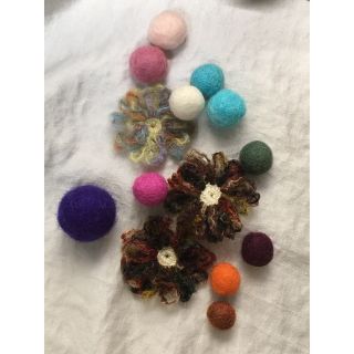 ブローチなどにハンドメイド🌟ウールのポンポン＆ふわふわフラワー(各種パーツ)