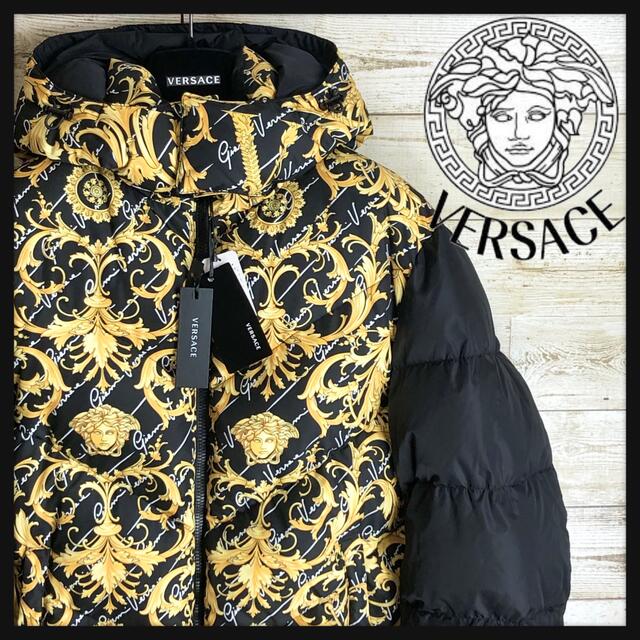 VERSACE ヴェルサーチダウンジャケット　メデューサ