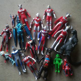 バンダイ(BANDAI)のウルトラマンソフビ１７体(キャラクターグッズ)