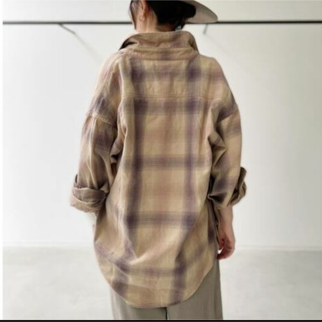 L'Appartement DEUXIEME CLASSE(アパルトモンドゥーズィエムクラス)のL'Appartement  レミレリーフ　Check Shirt レディースのトップス(シャツ/ブラウス(長袖/七分))の商品写真