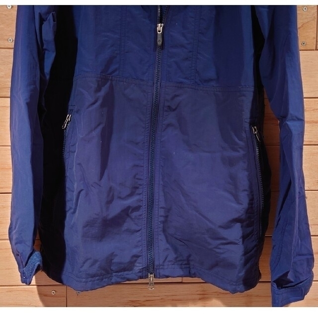 コロンビアのマウンテンパーカーです。登山やウォーキング、お散歩に コロンビアのマウンテンパーカーです。登山やウォーキング、お散歩に