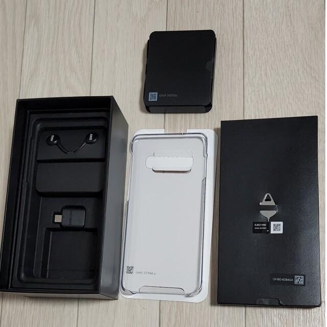 Galaxy(ギャラクシー)のSAMSUNG Galaxy S10 SC-03L Prism Black スマホ/家電/カメラのスマートフォン/携帯電話(スマートフォン本体)の商品写真