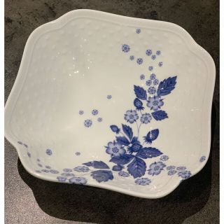 ウェッジウッド(WEDGWOOD)のストロベリー ブルーム インディゴ スモールボール(食器)