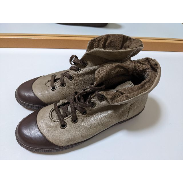 SPINGLE MOVE(スピングルムーブ)の⏩【スピングルニーマ】CLARA NIMA-112 Khaki レディースの靴/シューズ(スニーカー)の商品写真