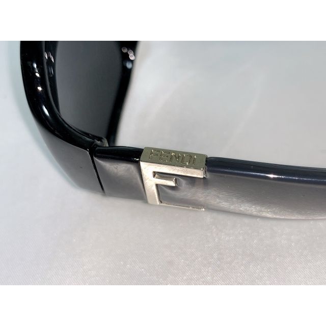 FENDI フェンディ サングラス ケース付 黒 レディース メンズ 11.6