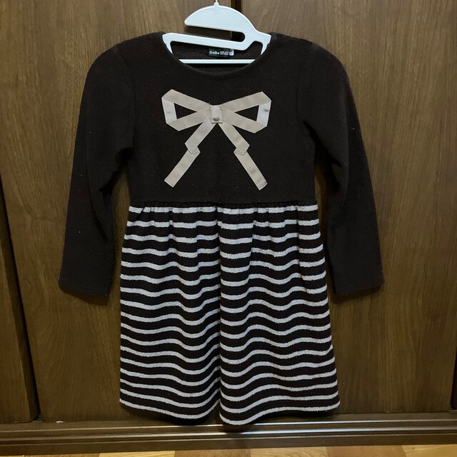 BeBe(ベベ)のボーダー切り替えワンピース キッズ/ベビー/マタニティのキッズ服女の子用(90cm~)(ワンピース)の商品写真