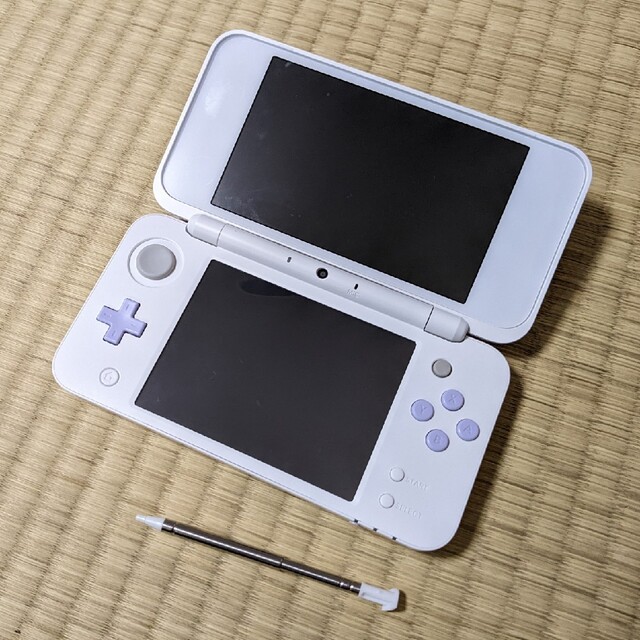 ニンテンドー2DS LL ホワイト×ラベンダー 任天堂 携帯ゲーム