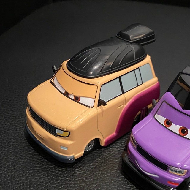 カーズ2 マテル 相撲 すもう 力士 行司 ３セット レア Cars2 sumo エンタメ/ホビーのおもちゃ/ぬいぐるみ(ミニカー)の商品写真