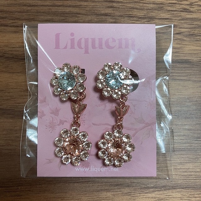 liquem 春ブルームイヤリングの通販 by shop｜ラクマ