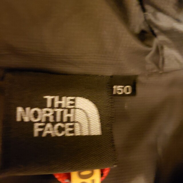 THE NORTH FACE(ザノースフェイス)のダウンジャケット キッズ/ベビー/マタニティのキッズ服男の子用(90cm~)(ジャケット/上着)の商品写真