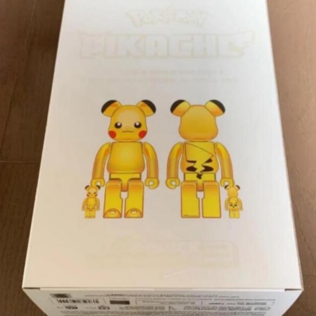 フィギュアBE@RBRICK ピカチュウ GOLD CHROME 400% 100%