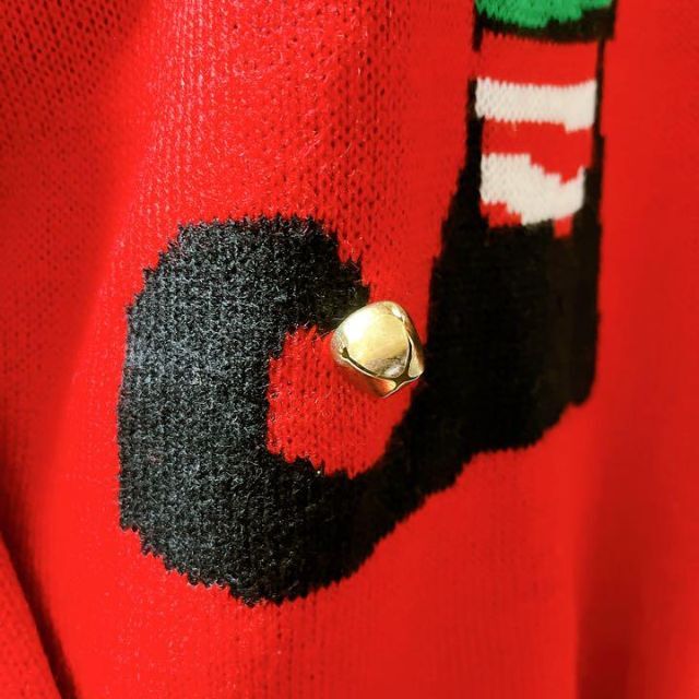 H&M(エイチアンドエム)のレア品　H&M　エイチアンドエム　クリスマス　サンタクロース　セーター　日本　S メンズのトップス(ニット/セーター)の商品写真