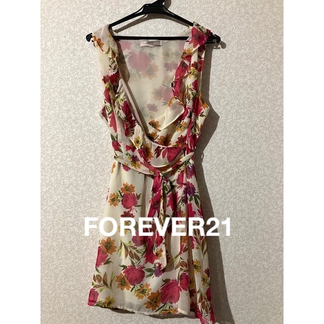 FOREVER 21(フォーエバートゥエンティーワン)の花柄ワンピース　Forever21 レディースのワンピース(ひざ丈ワンピース)の商品写真