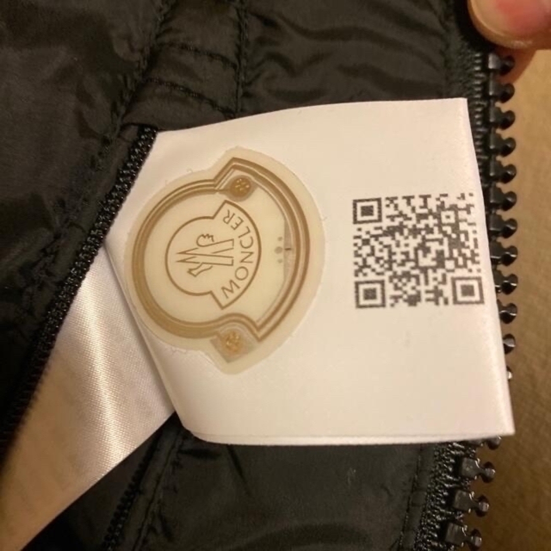 MONCLER(モンクレール)のガイモン様専用モンクレール モンジュネーブル 黒国内正規品　1 クリーニング済み メンズのジャケット/アウター(ダウンジャケット)の商品写真