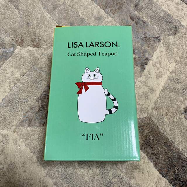 LISA LARSON "FIA"