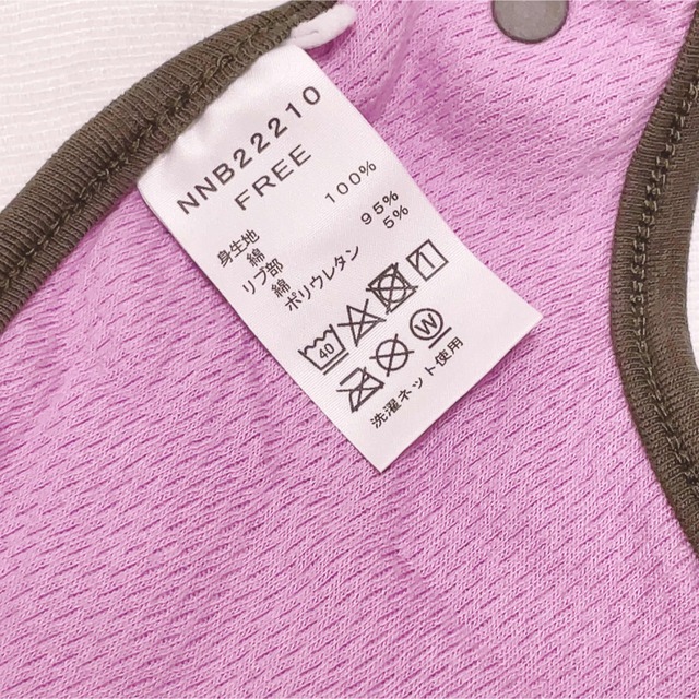 THE NORTH FACE(ザノースフェイス)のノースフェイス　スタイ　新品 キッズ/ベビー/マタニティのこども用ファッション小物(ベビースタイ/よだれかけ)の商品写真