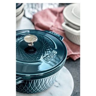 新品✨クーポン期間限定 staub ストウブ ルクルーゼ ココット マスタード