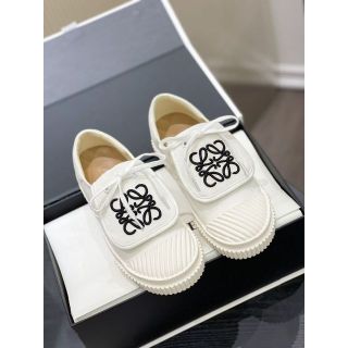 ロエベ スニーカー(レディース)の通販 52点 | LOEWEのレディースを買う