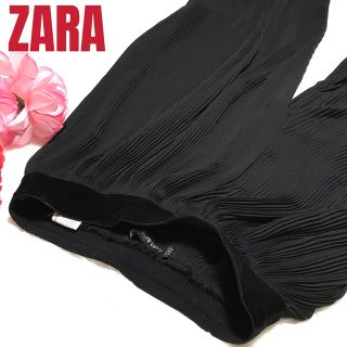 ザラ(ZARA)のZARA ザラ プリーツ ガウチョパンツ ブラック(カジュアルパンツ)