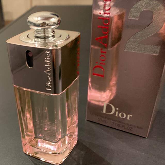 Christian Dior(クリスチャンディオール)のディオールアディクト2 オードゥ　トワレ コスメ/美容の香水(香水(女性用))の商品写真