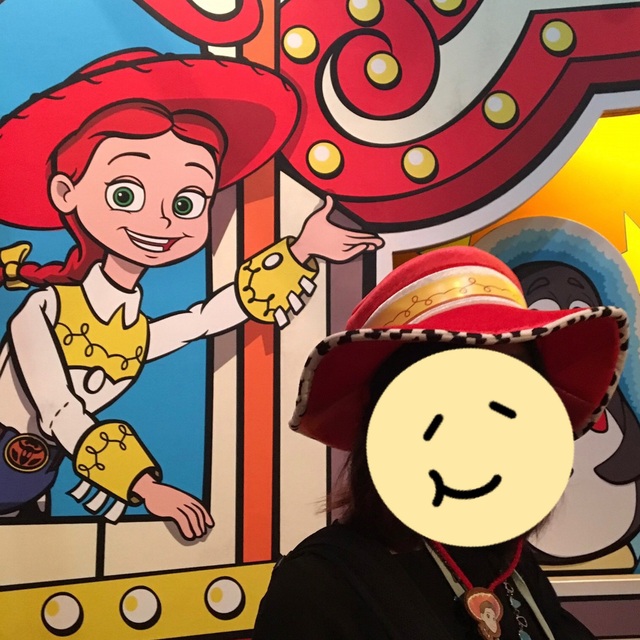 Disney(ディズニー)のジェシー　帽子 エンタメ/ホビーのおもちゃ/ぬいぐるみ(キャラクターグッズ)の商品写真