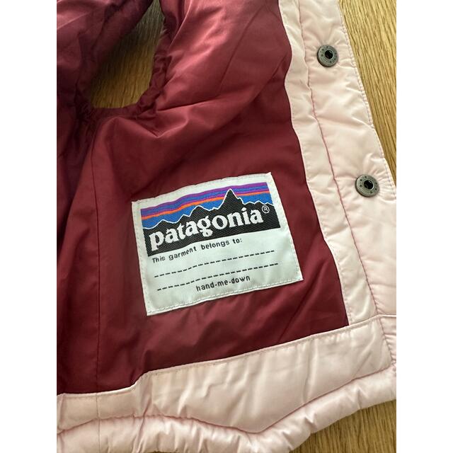 patagonia(パタゴニア)の【お値下げ中‼︎】 Patagonia babyダウンベスト　12month キッズ/ベビー/マタニティのベビー服(~85cm)(ジャケット/コート)の商品写真